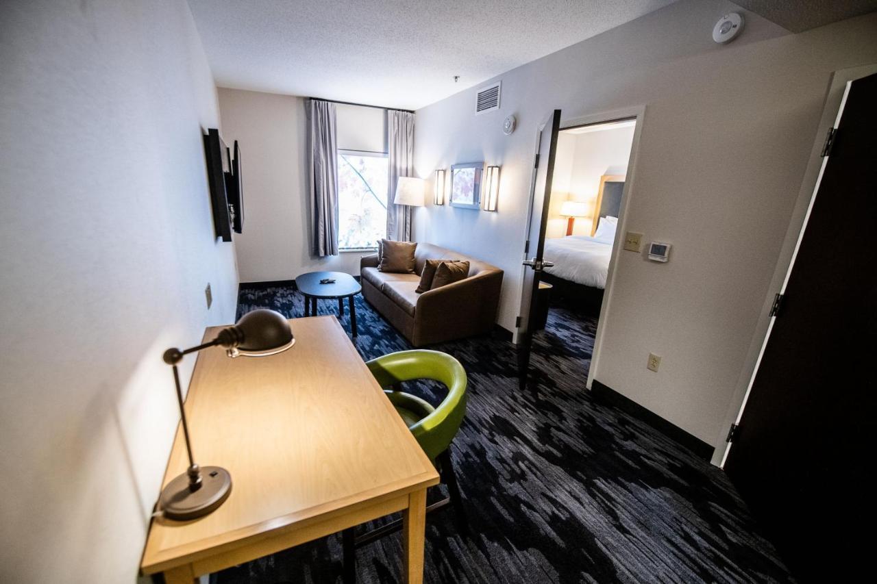 Fairfield By Marriott Inn & Suites Washington Casino Area Exterior photo